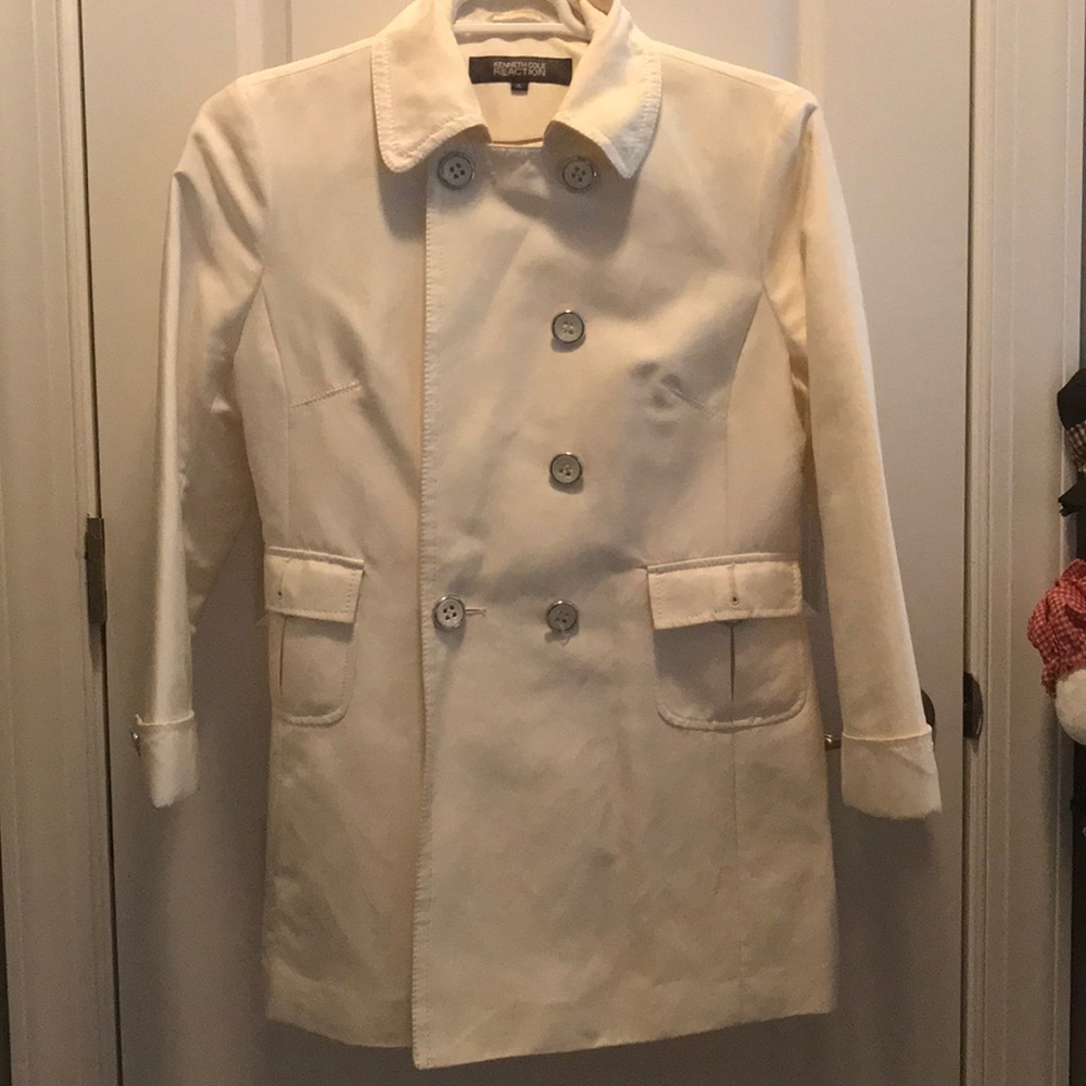 Kenneth Cole Reaction XL Raincoat, cream colored